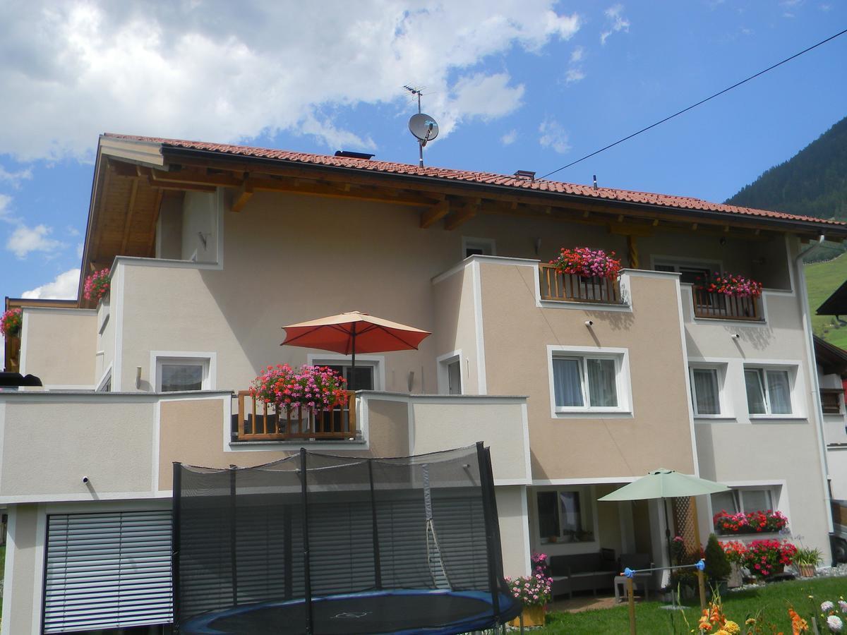 Hotel Haus Zentner Nauders Exterior foto