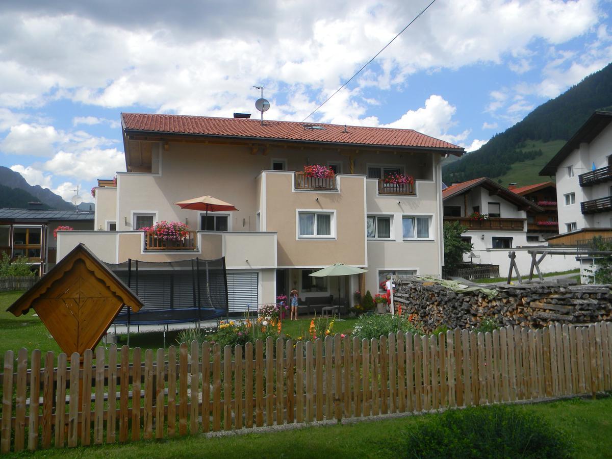 Hotel Haus Zentner Nauders Exterior foto